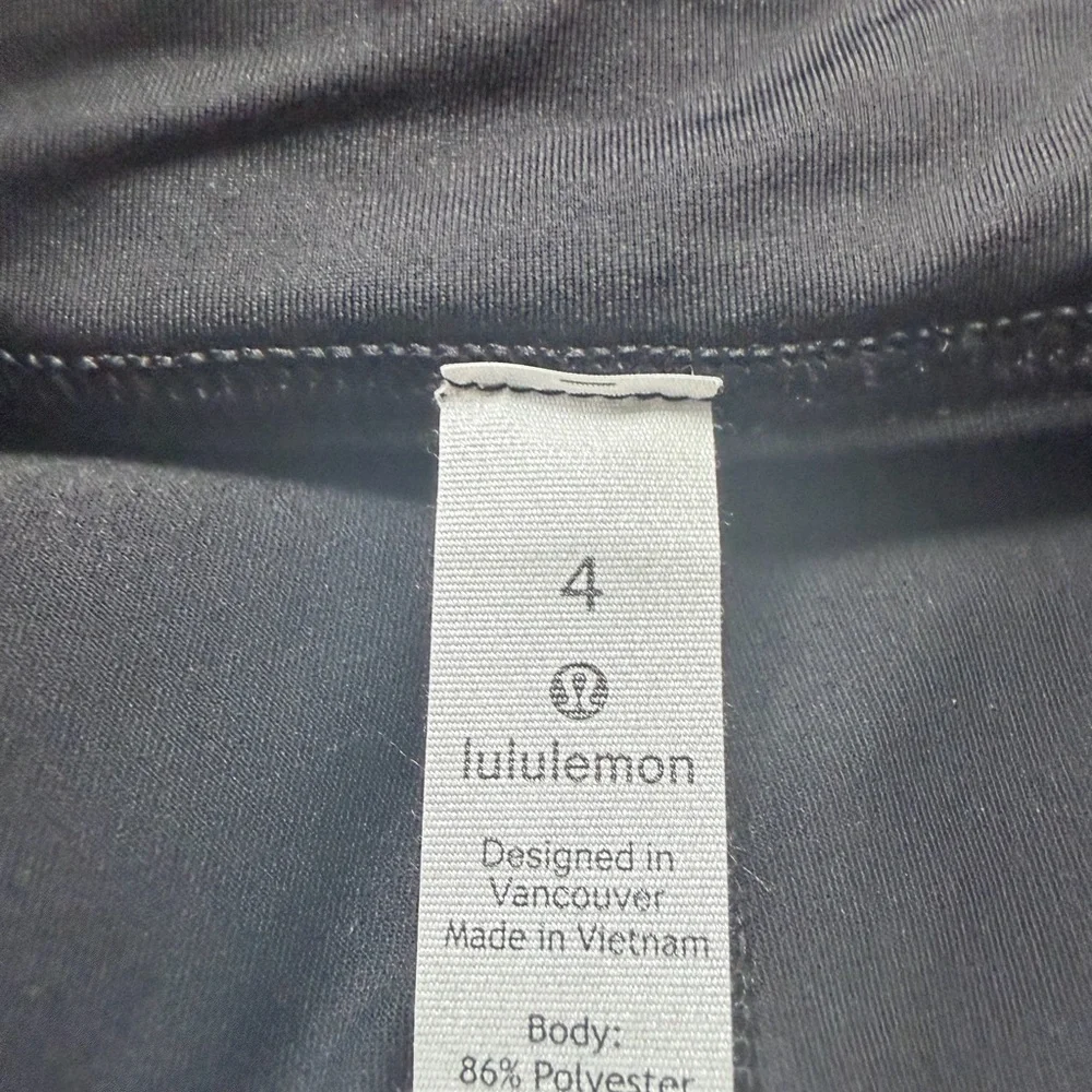 Lululemon Play Off The Pleats Skirt *13" size 4 - Picture 6 of 6